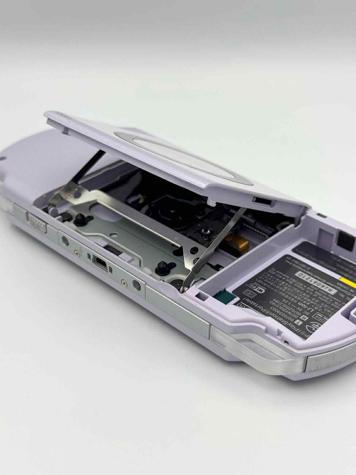 PSP 2000 Light – Violet (Lavande) 🇯🇵