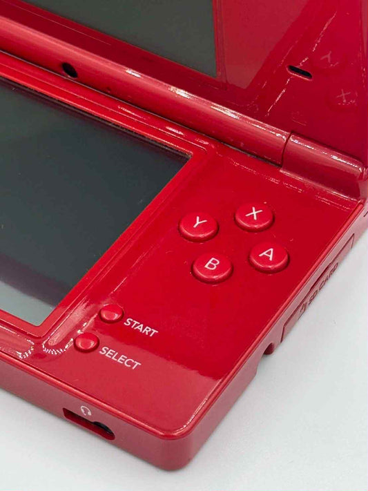 Nintendo DSi – Red