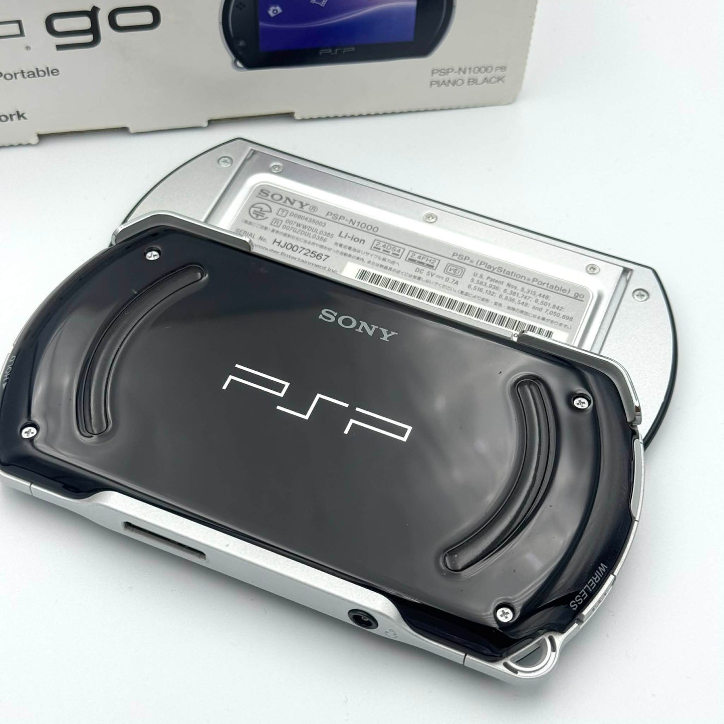 Sony PSP Go – Noir Piano