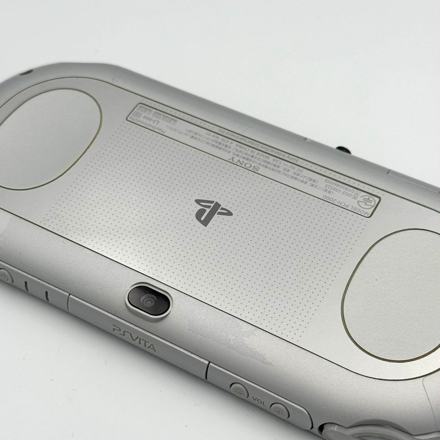 PS Vita 2000 – Silver