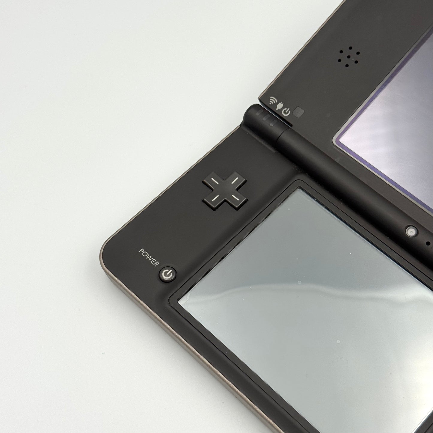 ニンテンドーDSi LL ブラウン – Bグレード