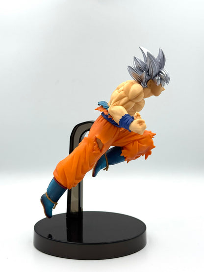 Son Goku – Ultra Instinct (Cheveux argentés) 