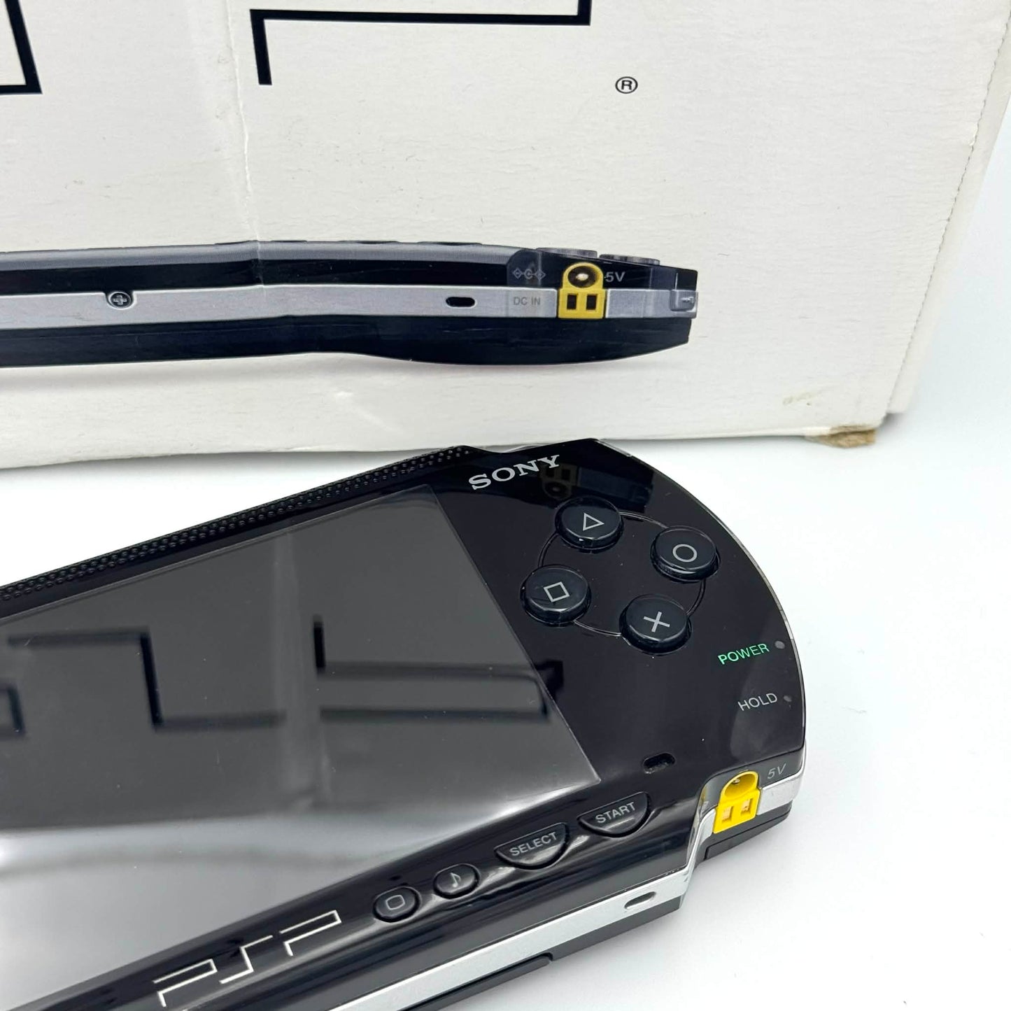 PSP-1000 – Piano Black Boxed