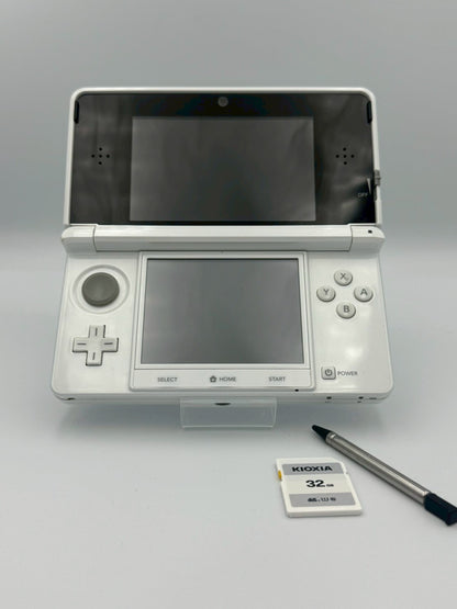 Nintendo 3DS - Pure White (Complete In Box)