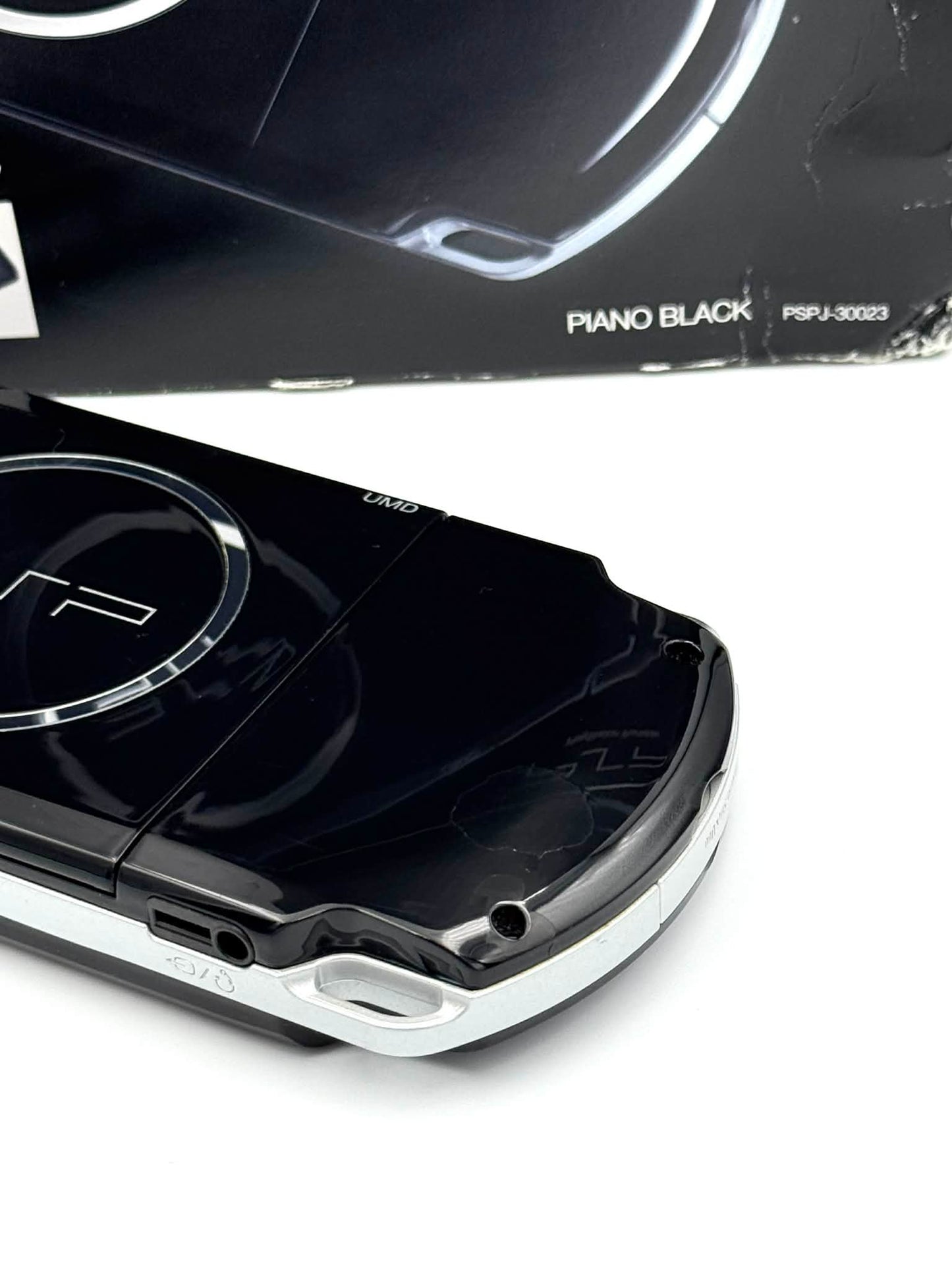 PSP 3000 – ピアノ・ブラック バリューパック