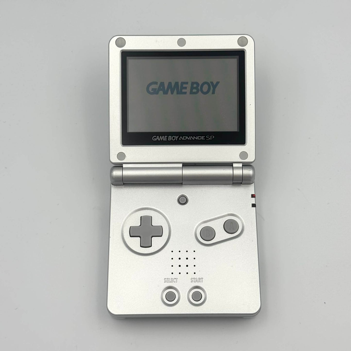 Game Boy Advance SP – Silver