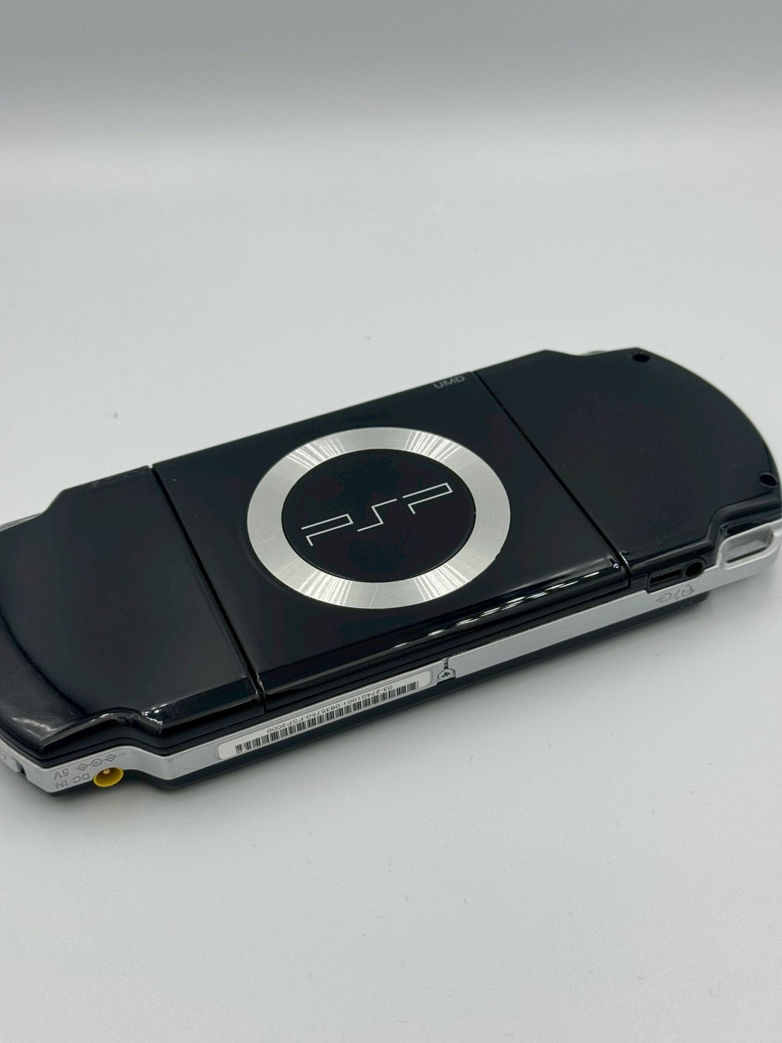 🎮 Sony PSP-2000 – Piano Black