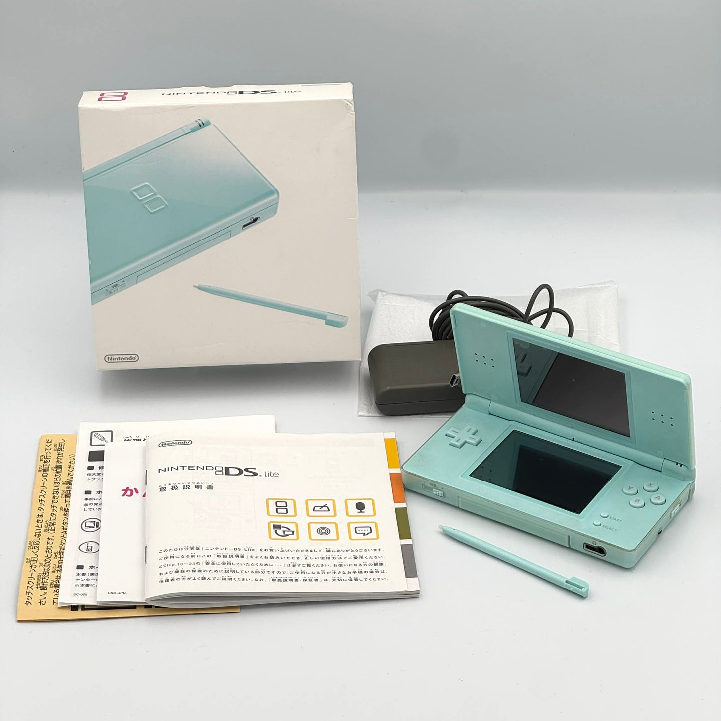 DS Lite – Vert Menthe en boîte🇯🇵