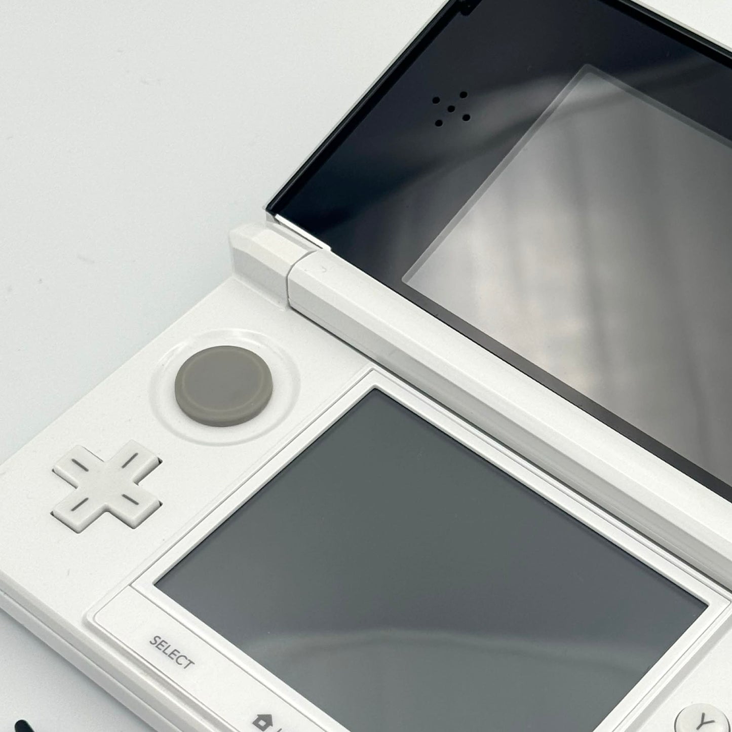 Nintendo 3DS – White (Complete Box)