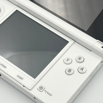 Nintendo 3DS – White (Complete Box)