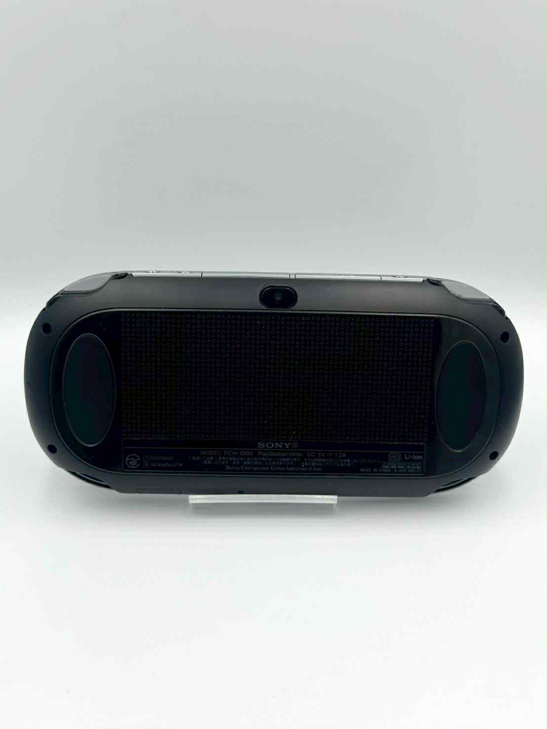 PS Vita 1000 – Entièrement noire 