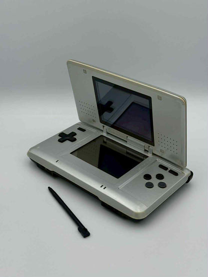 Nintendo DS – Silver