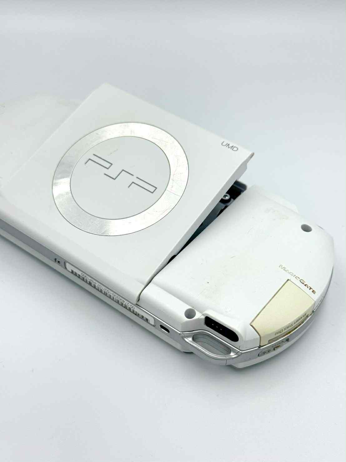 🤍 Sony PSP-1000 – Ceramic White