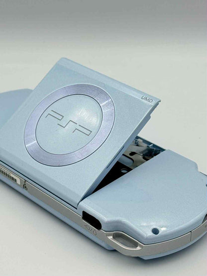 SONY PSP 2000 – Light Blue