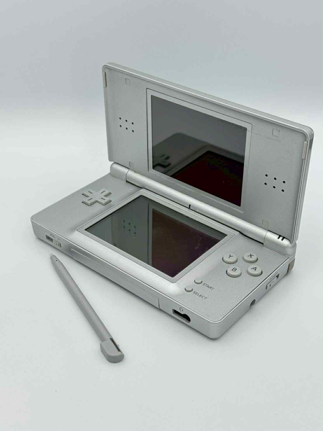 Nintendo DS Lite – Silver