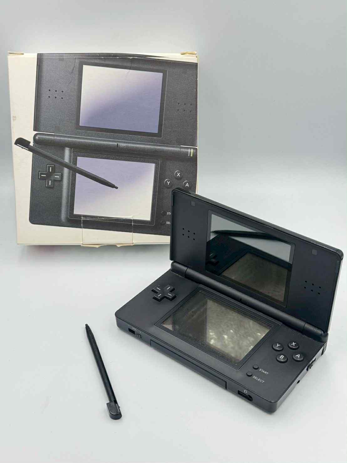Nintendo DS Lite – Noir de jais (Complète dans sa boîte) 