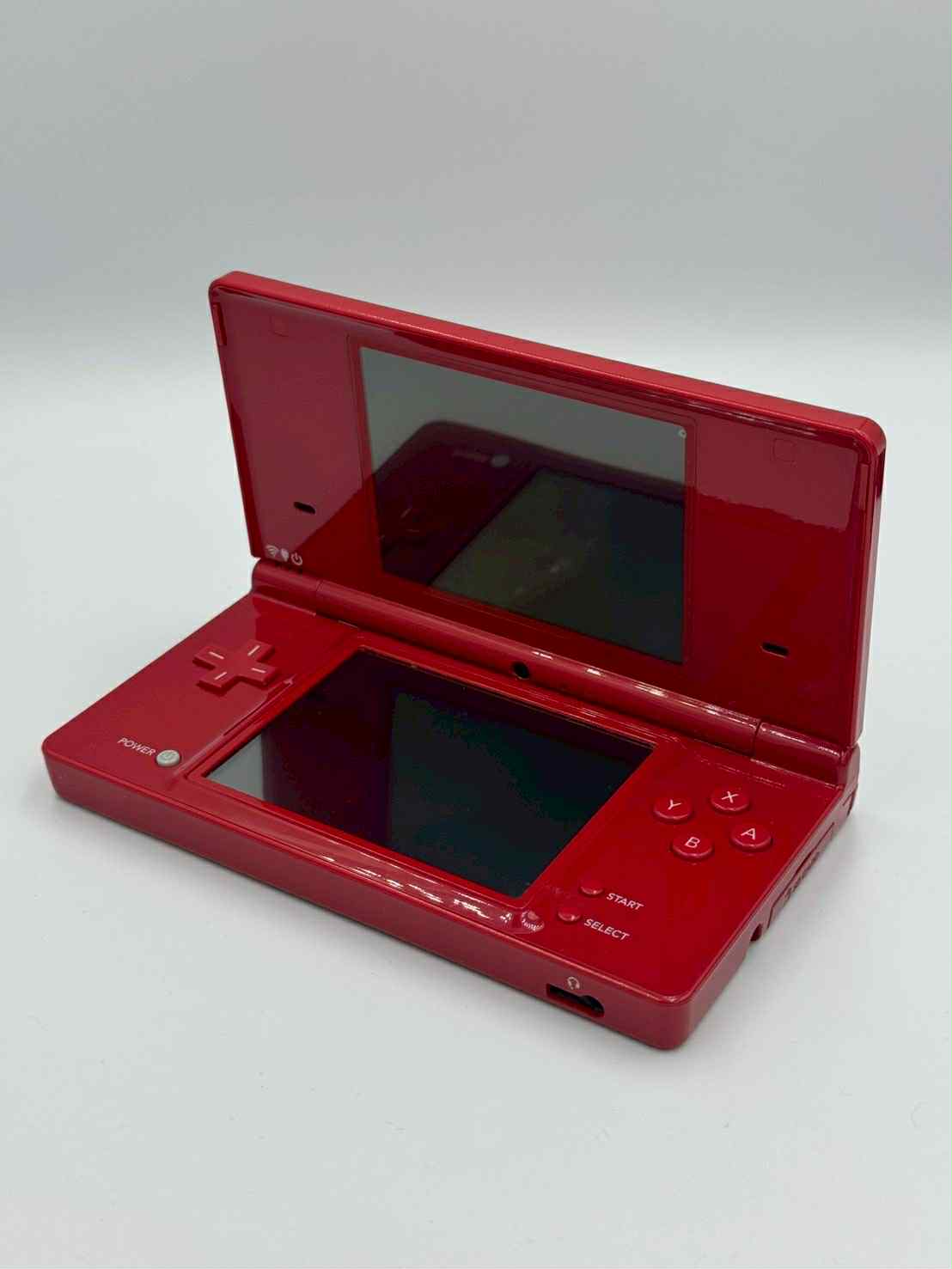 ニンテンドーDSi – レッド
