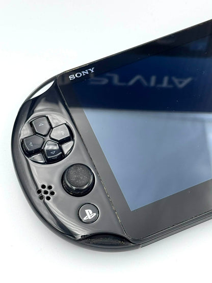 ソニー PS Vita 2000 – ブラック（箱入り） 