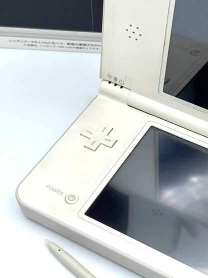 Nintendo DSi LL – White (Complete Box)