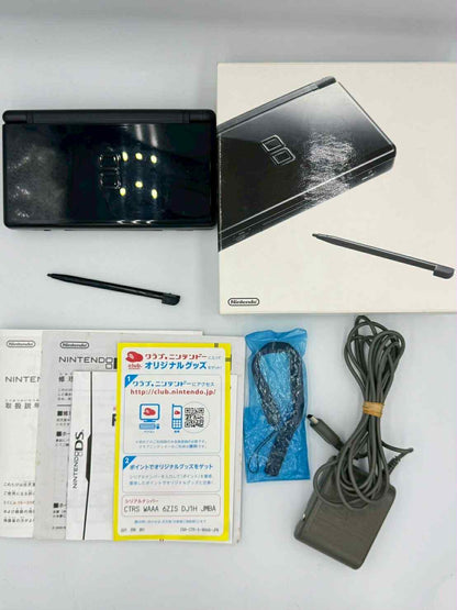 Nintendo DS Lite – Noir de jais (Complète dans sa boîte) 