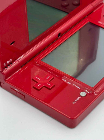 ニンテンドーDSi – レッド