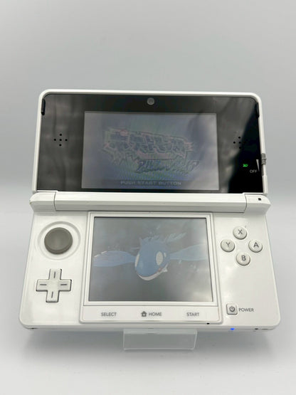 Nintendo 3DS - Pure White (Complete In Box)