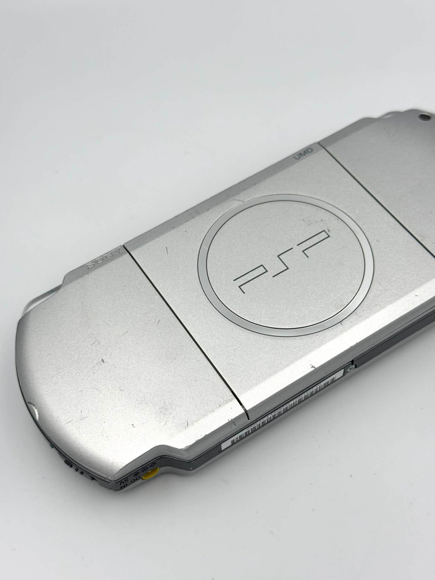 ソニー PSP 3000 – シルバー