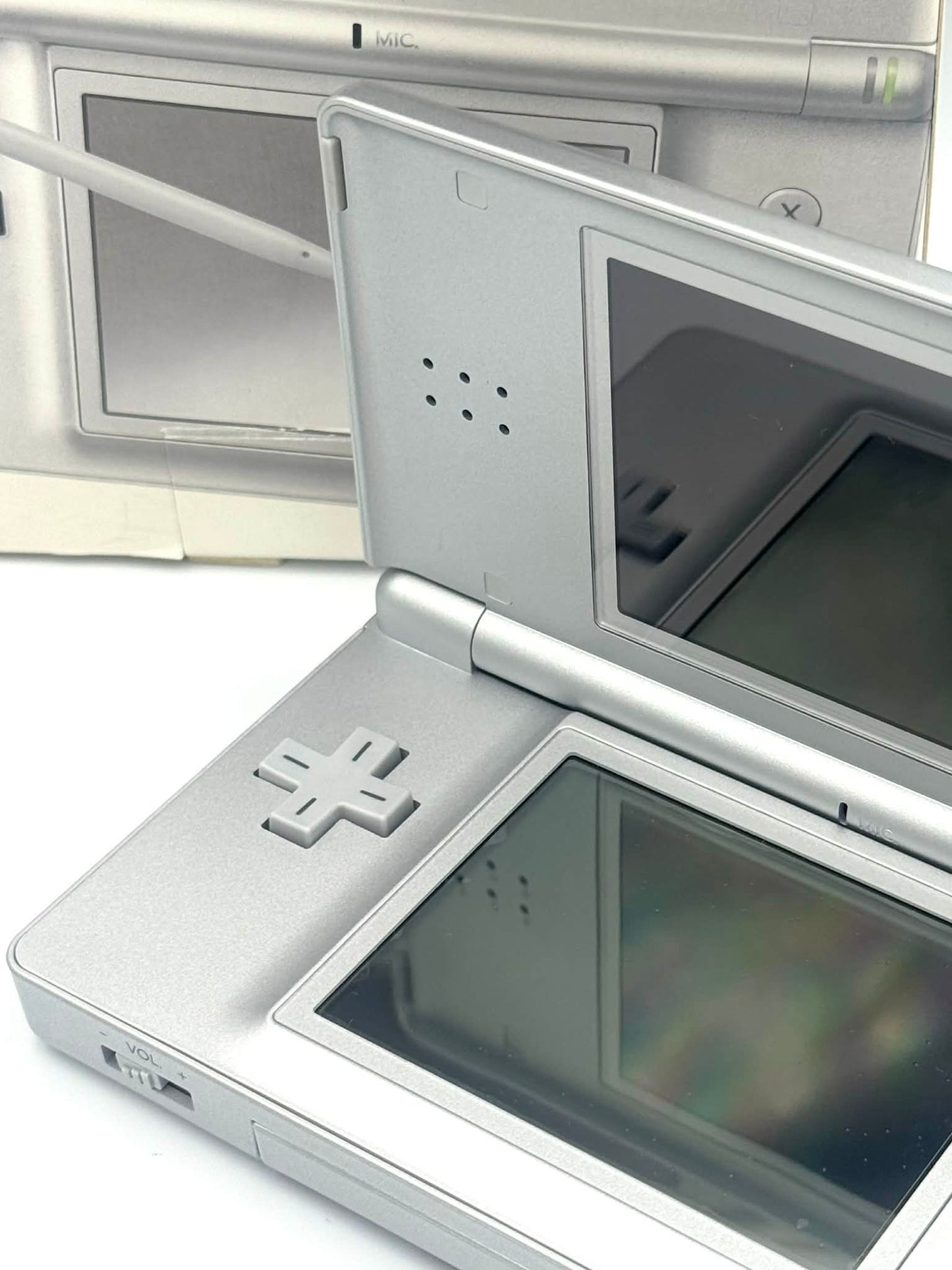 Nintendo DS Lite – Silver (Complete Box)
