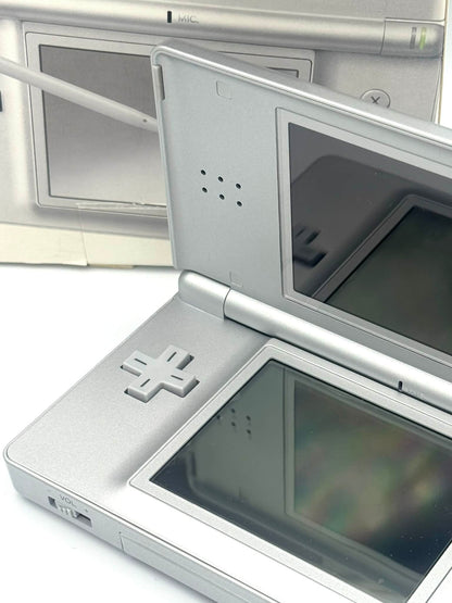 Nintendo DS Lite – Silver (Complete Box)