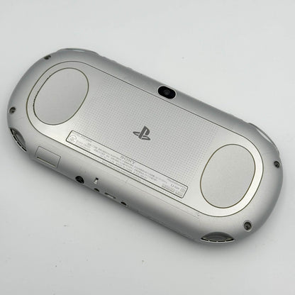 PS Vita 2000 – Silver