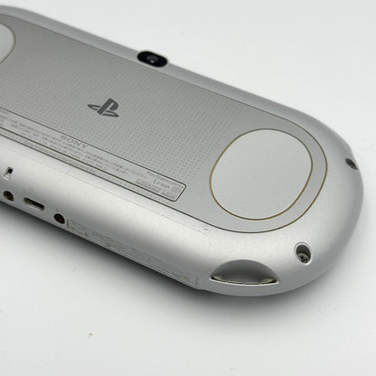 PS Vita 2000 – Silver