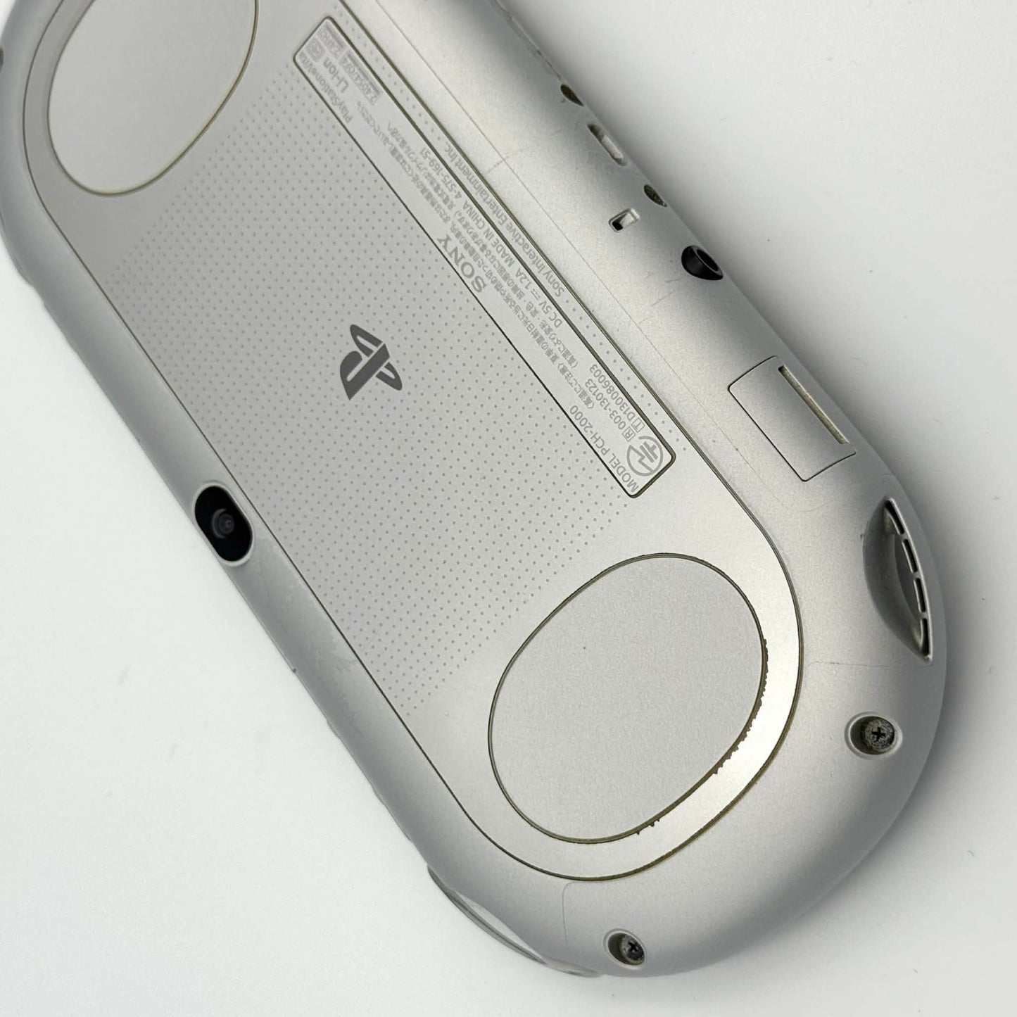 PS Vita 2000 – Silver