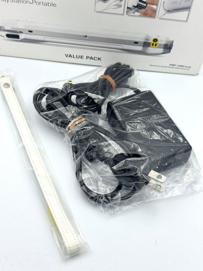 PSP 1000 – セラミック・ホワイト バリューパック（コンプリート） 