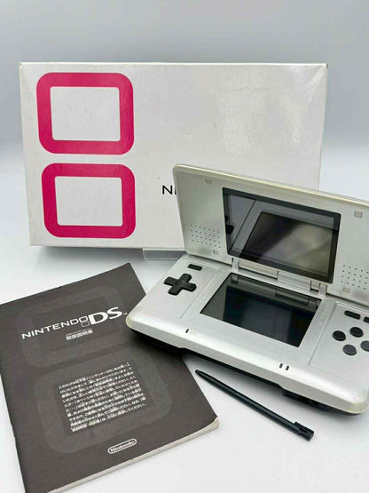 Nintendo DS – Silver