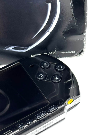 PSP 3000 – ピアノ・ブラック バリューパック