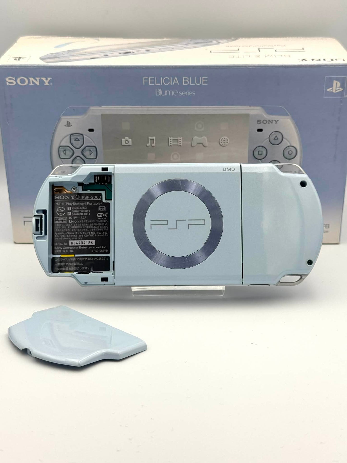 PSP-2000 – Felicia Blue 