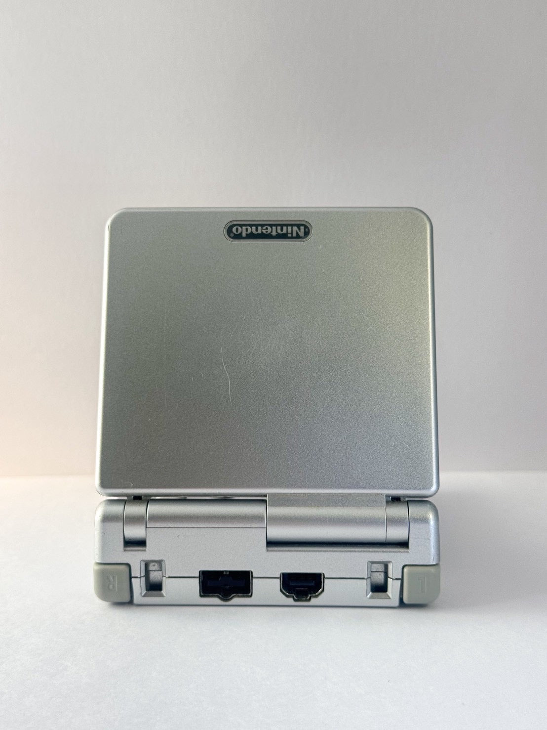 Game Boy Advance SP – Silver AGS-001