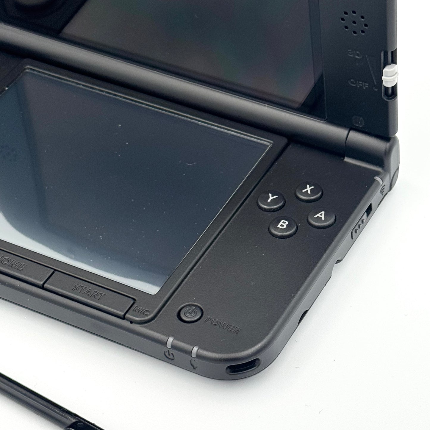 Nintendo 3DS LL Final Fantasy Theatrhythm Edition