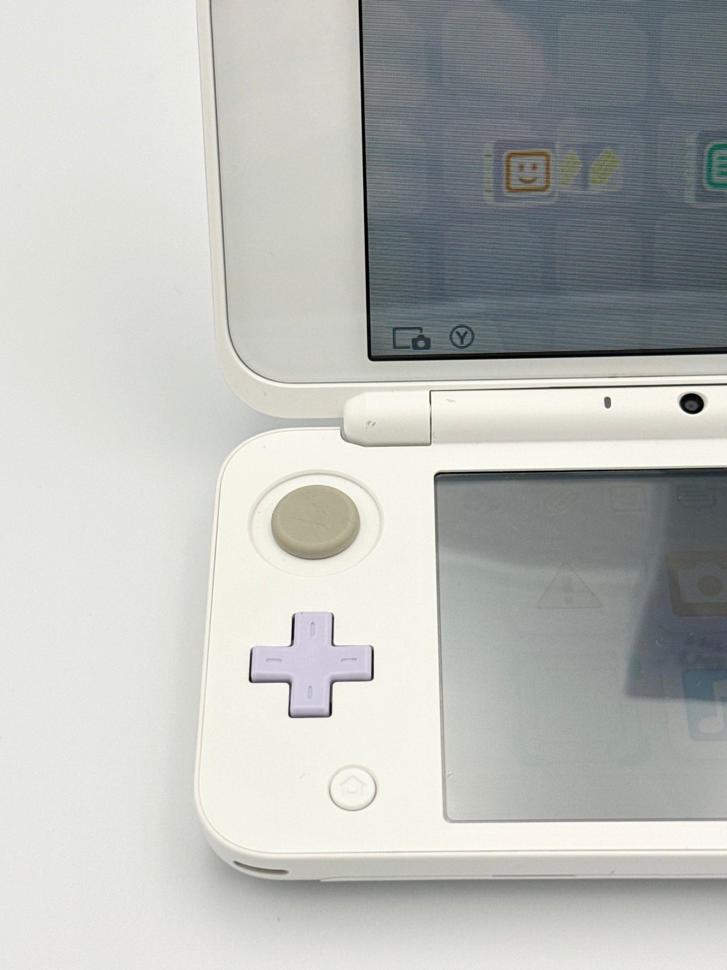 New Nintendo 2DS LL - White Lavender
