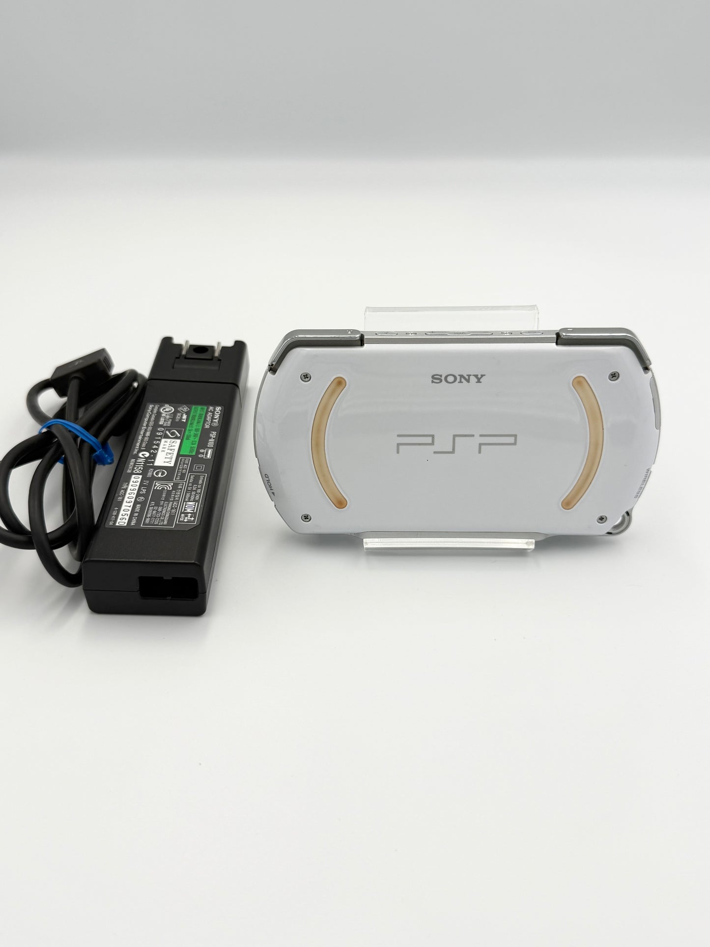 Sony PSP Go - White