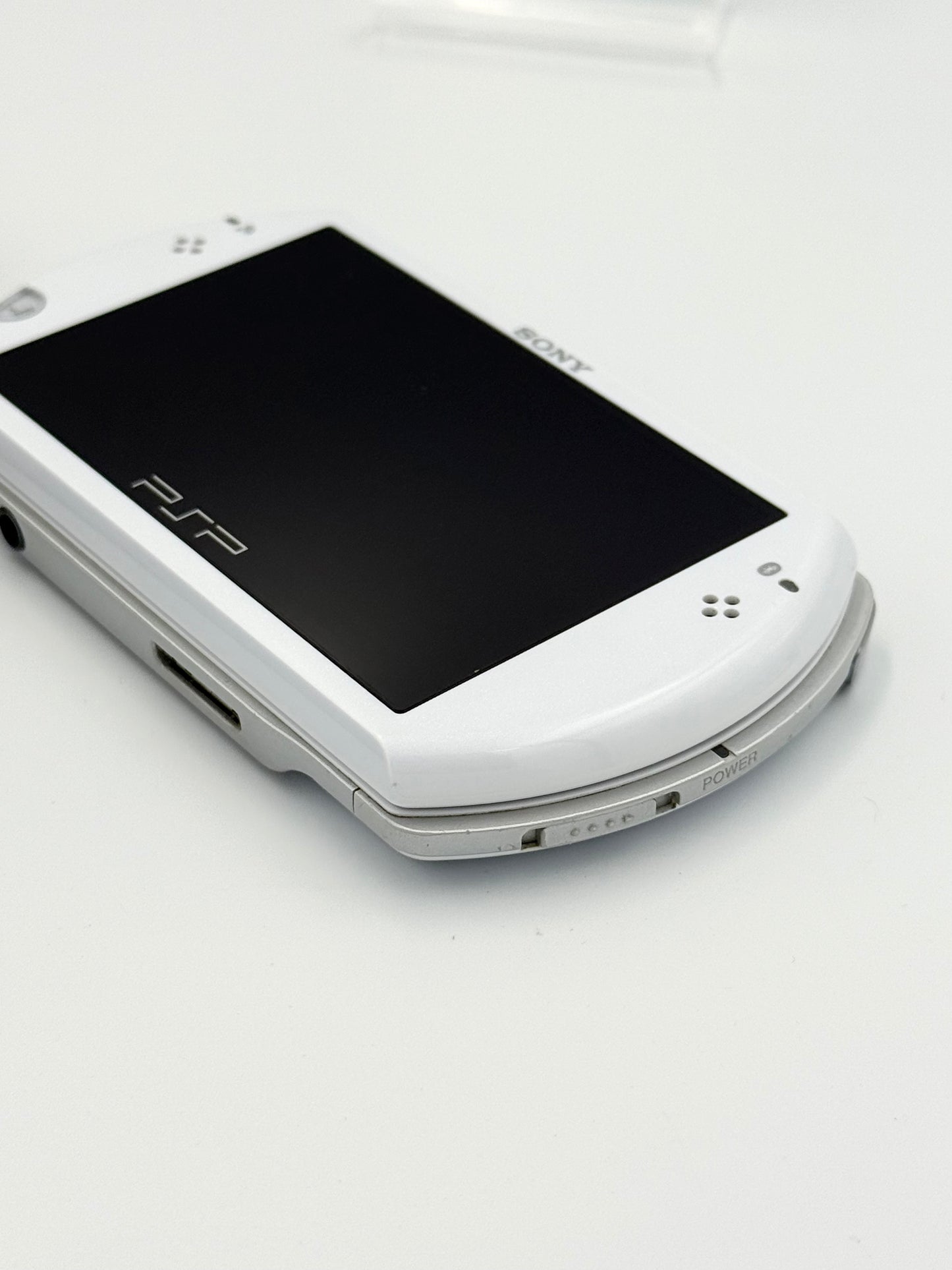 Sony PSP Go - White