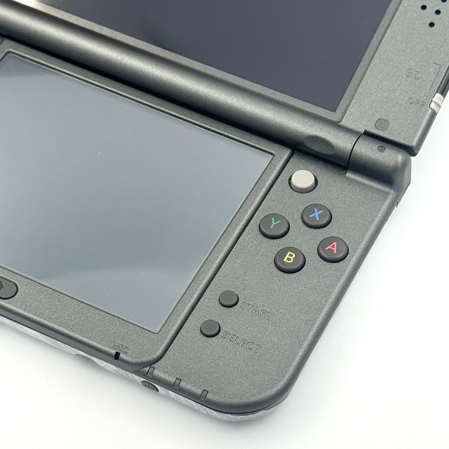 New Nintendo 3DS LL – Monster Hunter 4G Special Pack