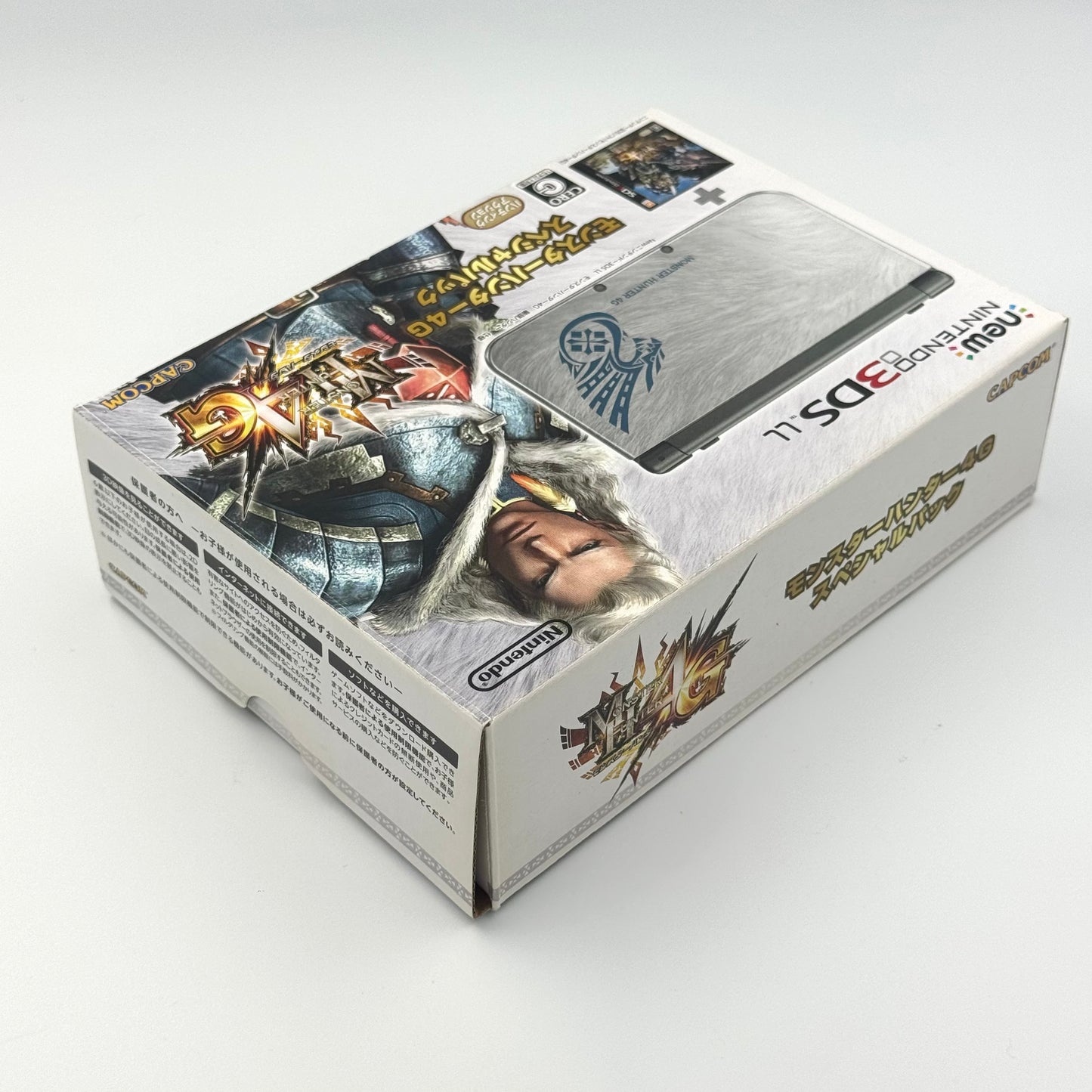 New Nintendo 3DS LL – Monster Hunter 4G Special Pack