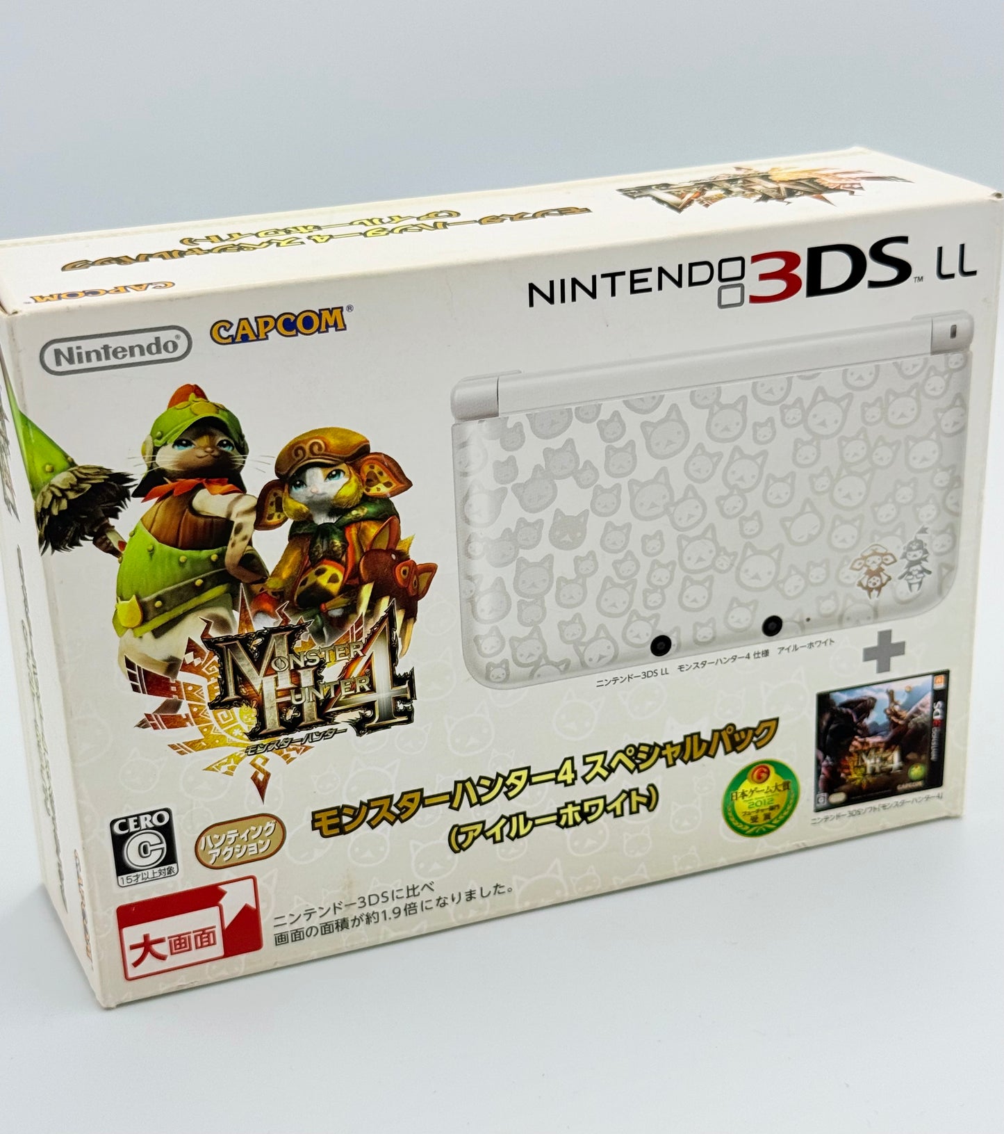 Nintendo 3DS LL Monster Hunter 4 Airou White