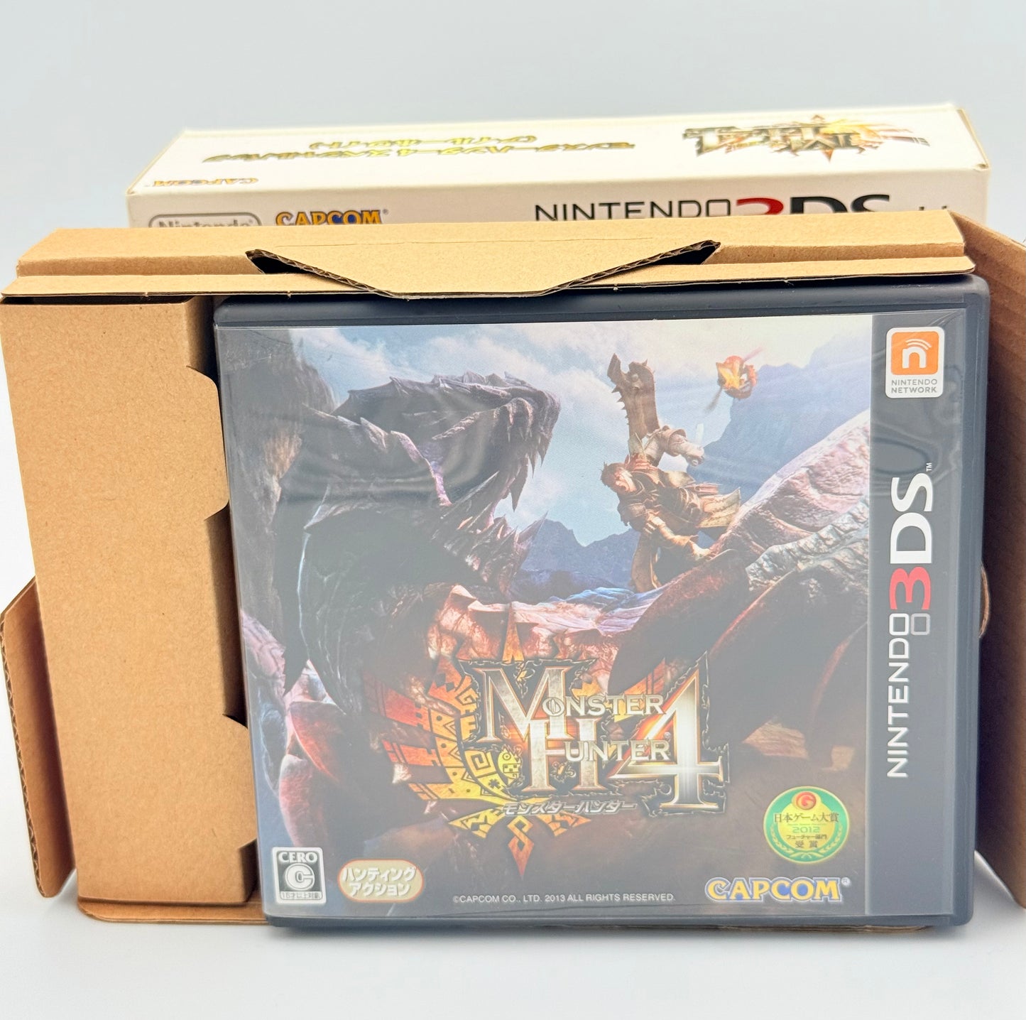 Nintendo 3DS LL Monster Hunter 4 Airou White