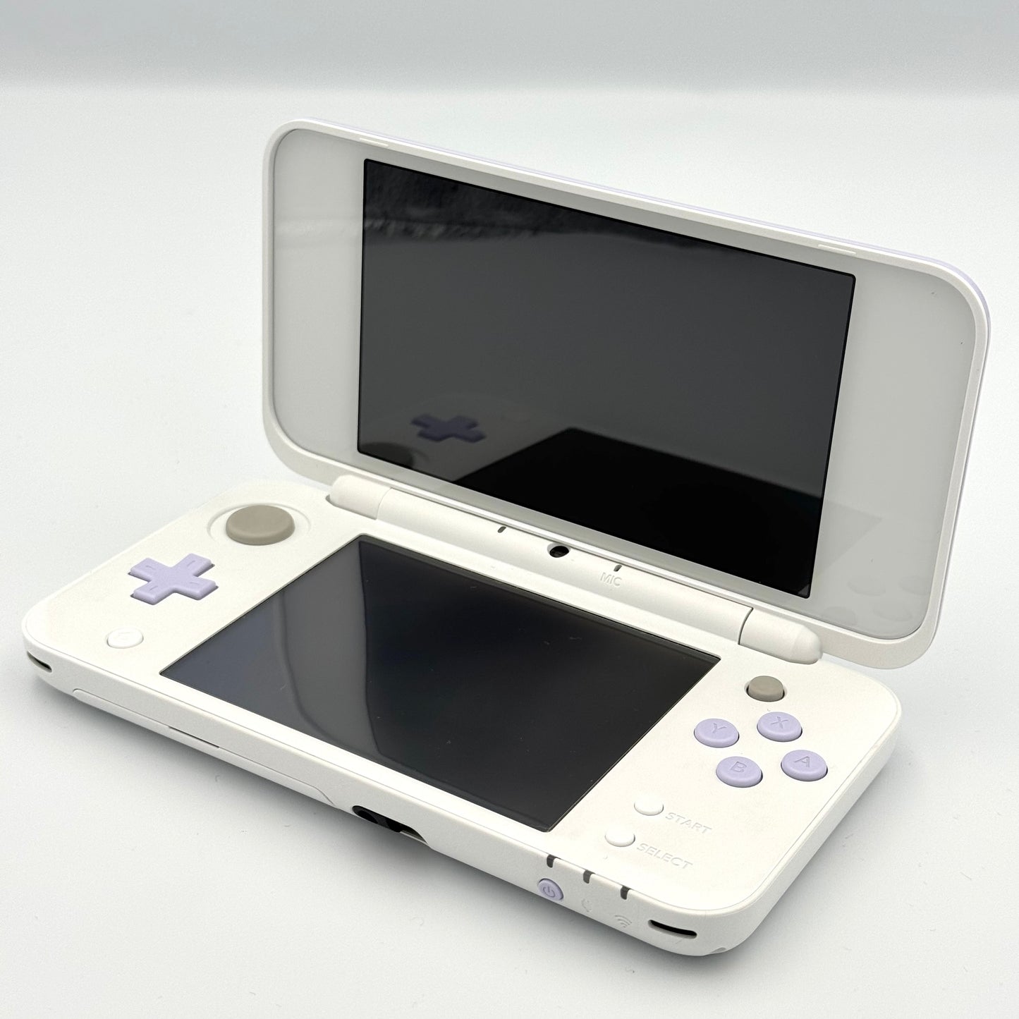 New Nintendo 2DS LL – White & Lavender
