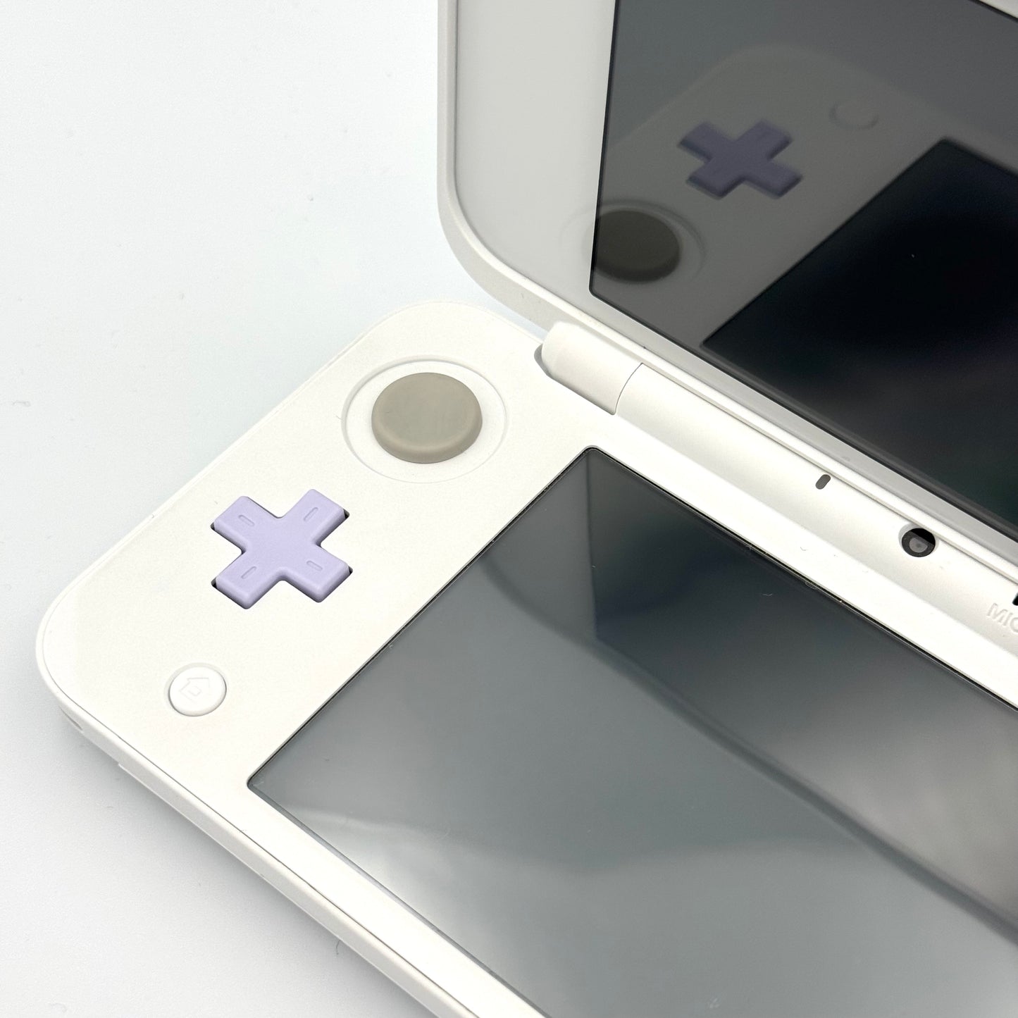 New Nintendo 2DS LL – White & Lavender