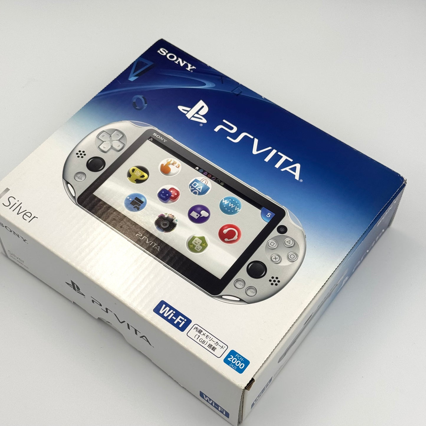 PS Vita – Boîte argentée