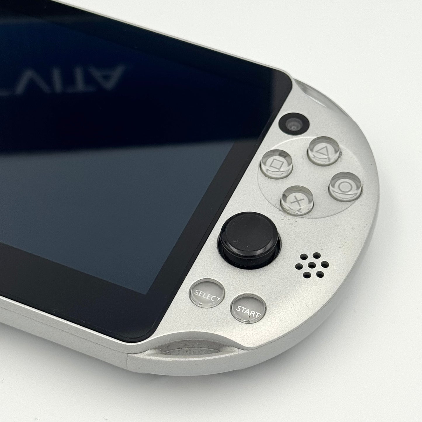 PS Vita – Boîte argentée