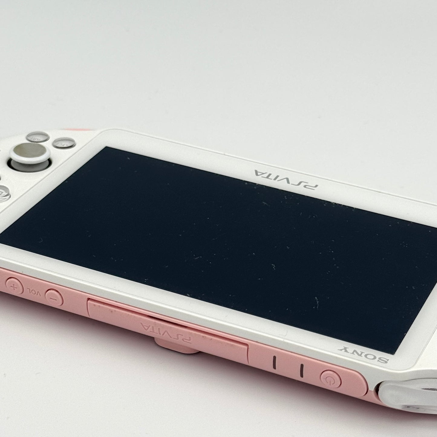 PS Vita 2000 – Blanc & Rose